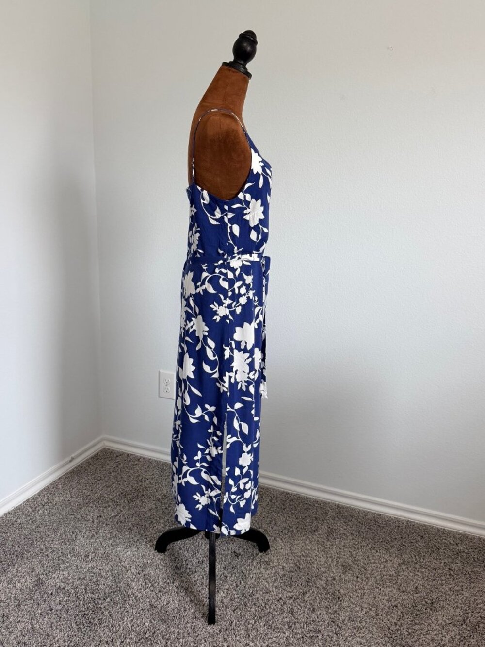 Seafolly Australia Sleeveless V-Neck Blue/White Floral Belted Midi Dress Size S. - Picture 3 of 9